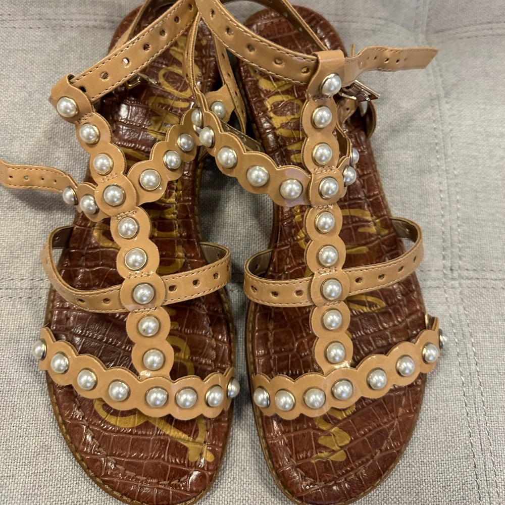 Women's Tan Sandals with Pearl Accents
